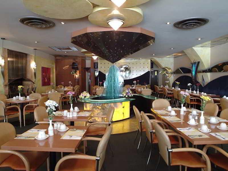 Holiday Inn Niagara Falls-By The Falls By Ihg Εξωτερικό φωτογραφία