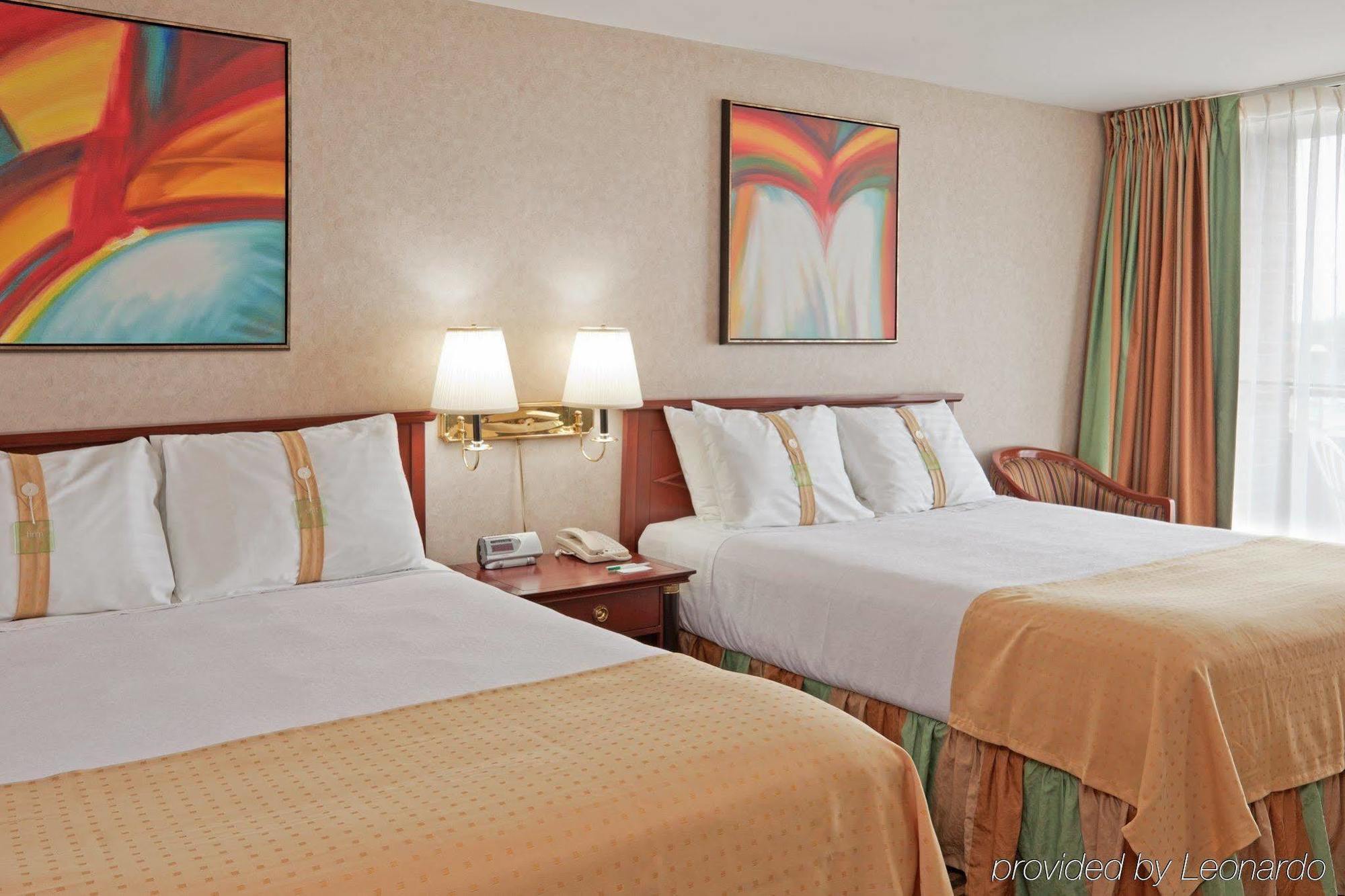 Holiday Inn Niagara Falls-By The Falls By Ihg Εξωτερικό φωτογραφία