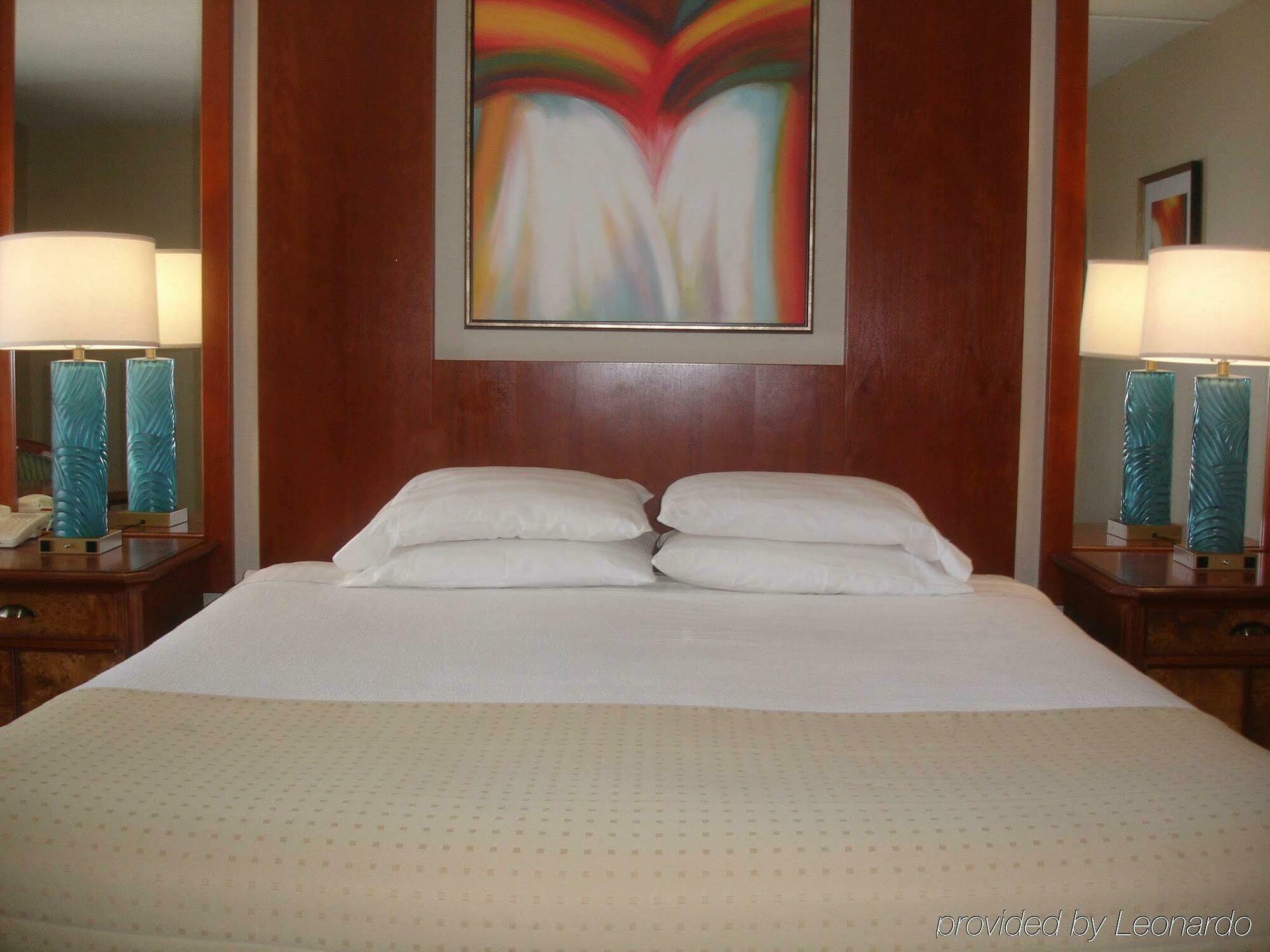Holiday Inn Niagara Falls-By The Falls By Ihg Εξωτερικό φωτογραφία